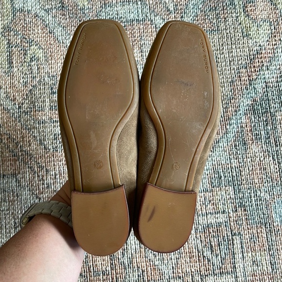 🆕 Tory Burch Leigh Logo Loafer - Picture 7 of 7